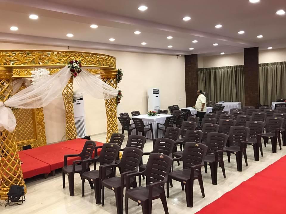 Royale Inn Vapi Εξωτερικό φωτογραφία